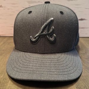 🎉Closet Sale🎉 Atlanta Braves Fitted Hat